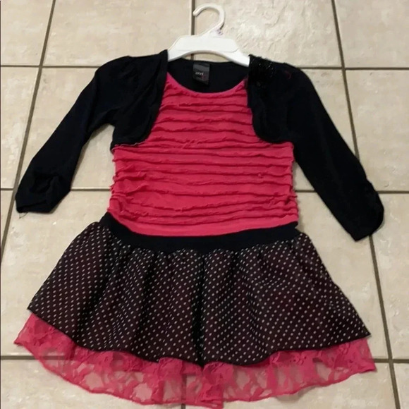 🦄2 for $15 Girl's Top with built-in shawl🦄 - Picture 4 of 5